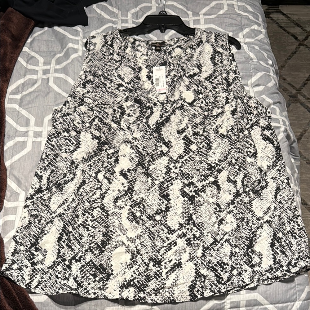 Snakeskin Print Sleeveless Top